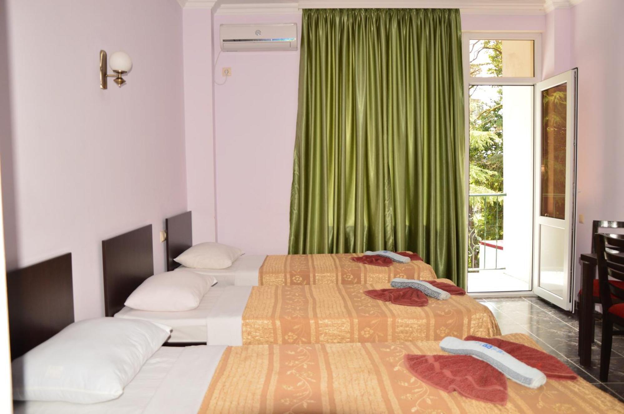 Golden Fleece Hotel Ureki Zimmer foto